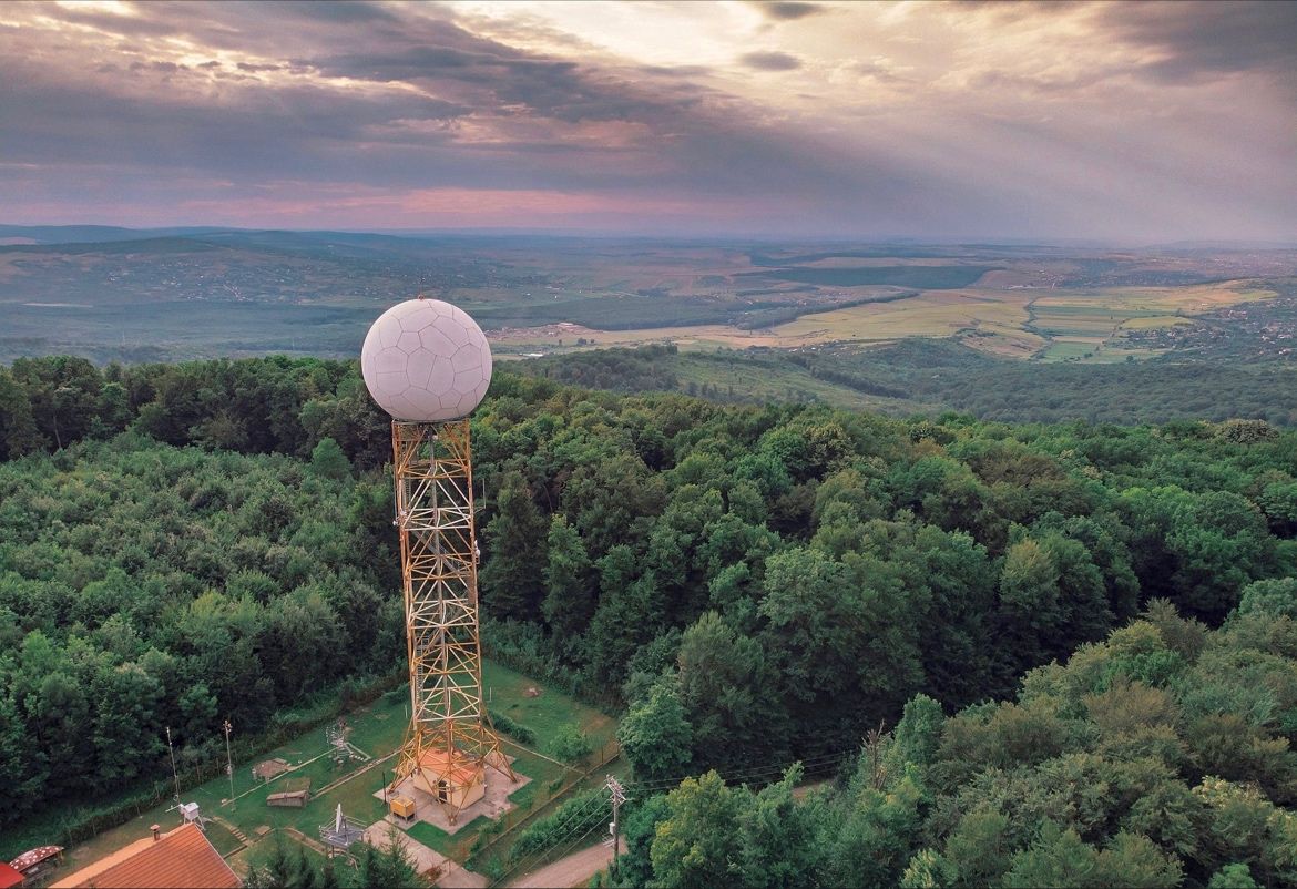 Proiectul INFRAMETEO dezvoltă sistemul național de monitorizare și avertizare pentru protecția vieții și a bunurilor în fața fenomenelor meteo periculoase.